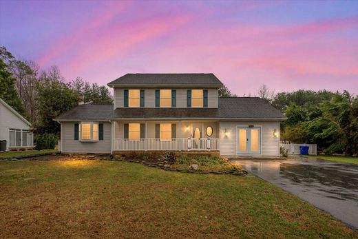 Detached House in Lewes, Sussex County