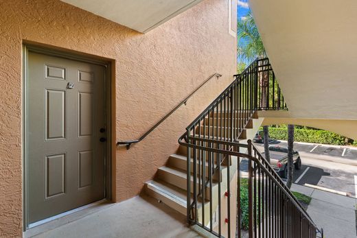 Apartment in Naples, Collier County