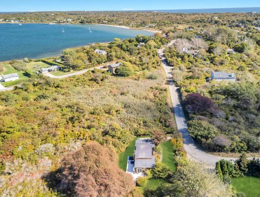 Detached House in Montauk, Suffolk County