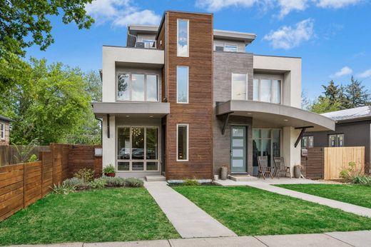 Detached House in Denver, Denver County