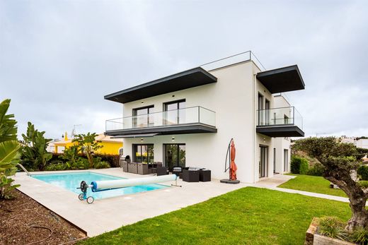 Detached House in Albufeira e Olhos de Água, Albufeira Municipality