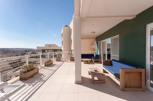 Daire Sliema, Tas-Sliema