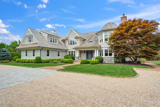 Detached House in Remsenburg, Suffolk County