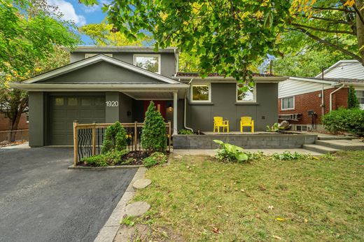 Vrijstaand huis in Mississauga, Ontario