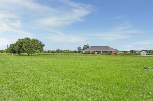 Luxury home in Bellville, Austin County