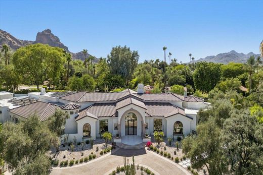Detached House in Paradise Valley, Maricopa County