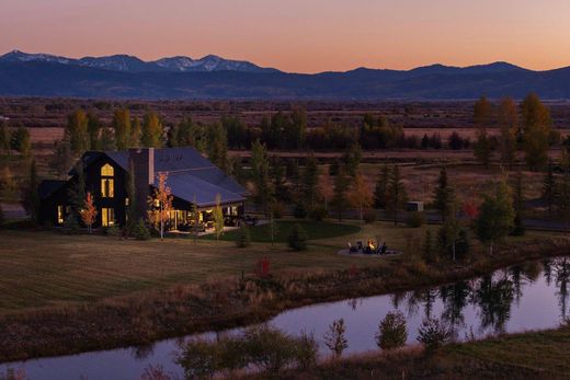 Luxury home in Driggs, Teton County