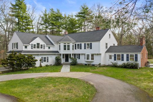 Detached House in Dover, Norfolk County