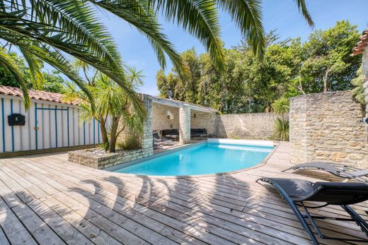 Maison de luxe à Saint-Pierre-d'Oléron, Charente-Maritime