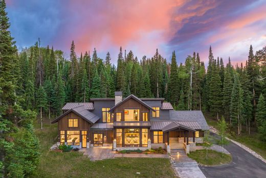 Detached House in Edwards, Eagle County