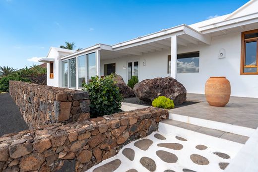 Einfamilienhaus in Yaiza, Provinz Las Palmas