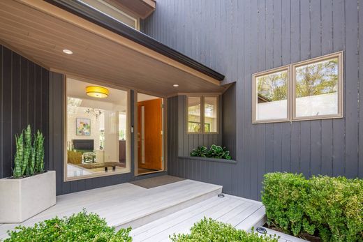 Detached House in East Hampton, Suffolk County