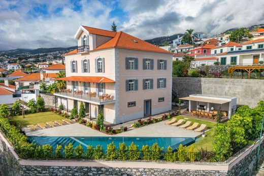 Detached House in Funchal, Madeira
