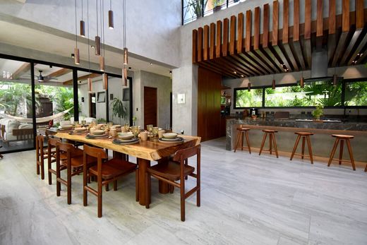 Detached House in Playa del Carmen, Quintana Roo, Solidaridad