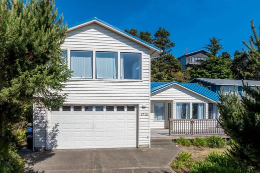 Luxury home in Waldport, Lincoln County