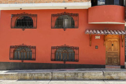 Casa de lujo en Nuevo Ancash, Provincia de Coronel Portillo