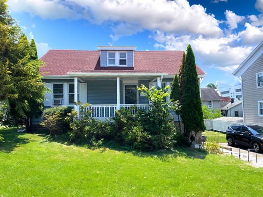 Detached House in Rye Brook, Westchester County