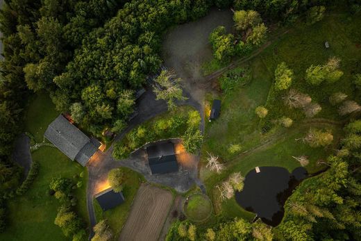 Casa Unifamiliare a Lac-Brome, Montérégie