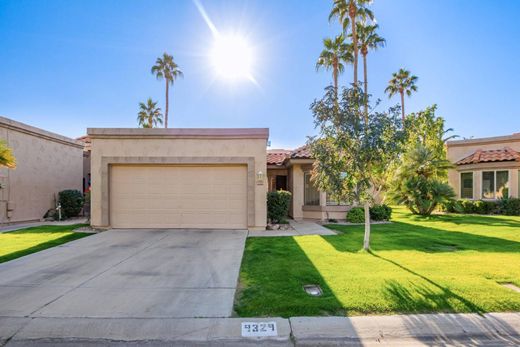 Townhouse in Peoria, Maricopa County