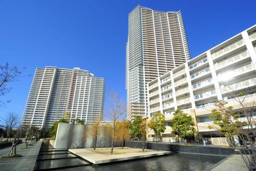 Apartment / Etagenwohnung in Kōtō, Chūō Ku