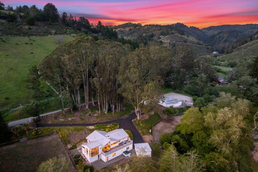 Detached House in Half Moon Bay, San Mateo County
