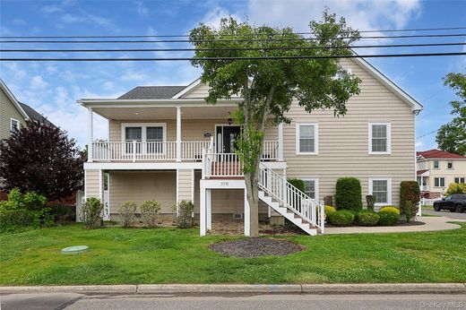 Einfamilienhaus in Patchogue, Suffolk County