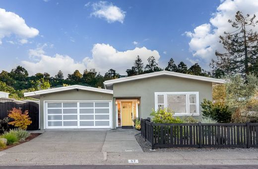 Mill Valley, Marin Countyの一戸建て住宅