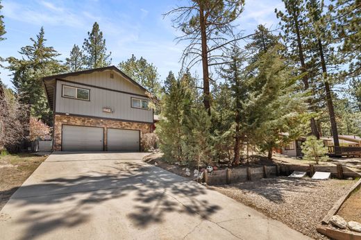Luxury home in Big Bear Lake, San Bernardino County