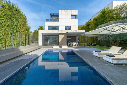 Detached House in Sant Cugat del Vallès, Province of Barcelona