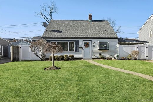 Casa Unifamiliare a Levittown, Nassau County