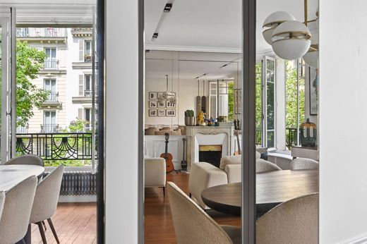 Piso / Apartamento en Tour Eiffel, Invalides – Ecole Militaire, Saint-Thomas d’Aquin, Paris