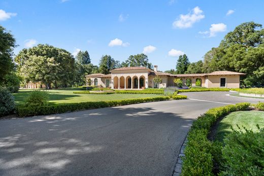 Detached House in Portola Valley, San Mateo County