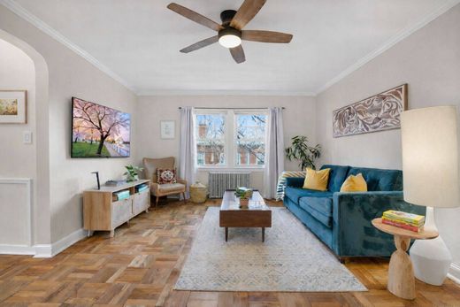 Apartment in Washington, Washington County