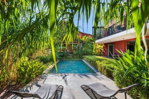 Casa Unifamiliare a Èze, Alpi Marittime