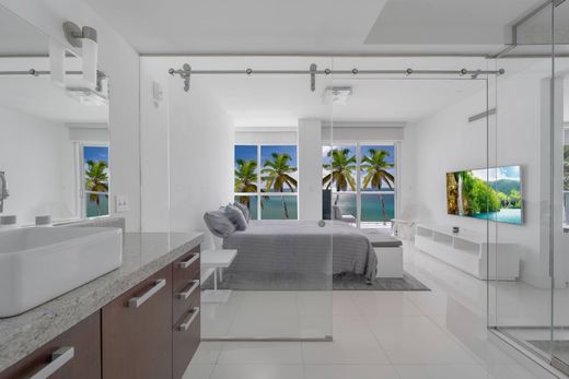 Apartment in Miami, Miami-Dade