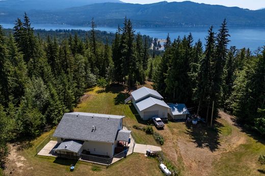 Maison individuelle à Anglemont, Columbia-Shuswap Regional District