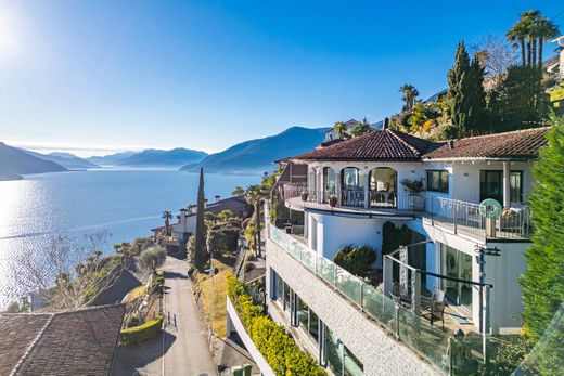 独立式房屋  Brissago, Locarno District