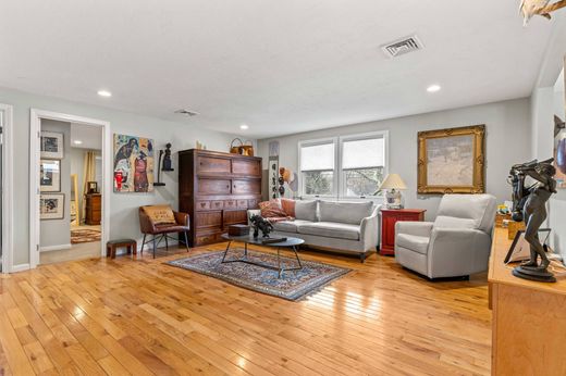 Apartment in Newburyport, Essex County