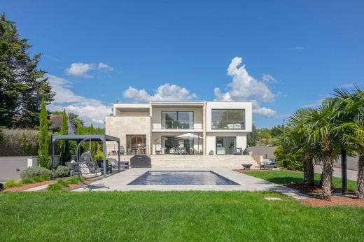 Detached House in Ingré, Loiret