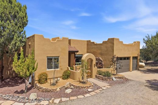 Luxury home in Prescott, Yavapai County