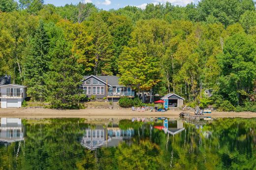 Μονοκατοικία σε Maple Leaf, Hastings County
