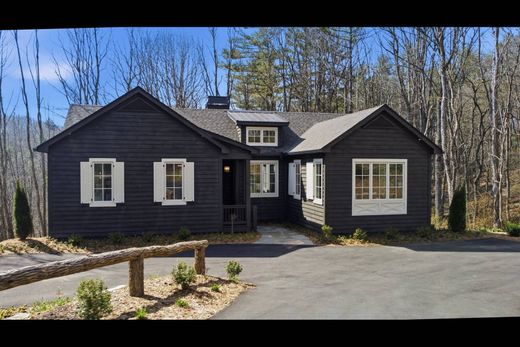 Detached House in Cashiers, Jackson County