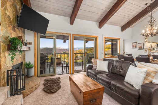 Apartment in Snowmass Village, Pitkin County