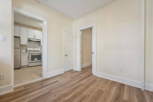 Luxury home in Cliffside Park, Bergen County