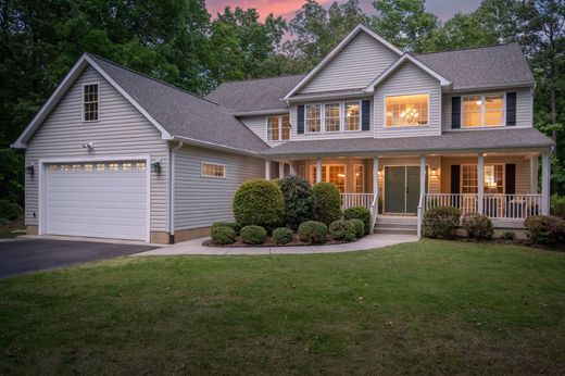 Detached House in Louisa, Louisa County