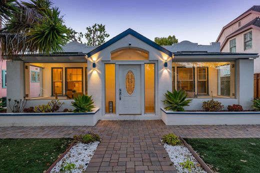 Einfamilienhaus in Burlingame, San Mateo County