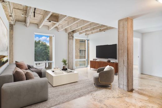 Apartment in San Antonio, Bexar County