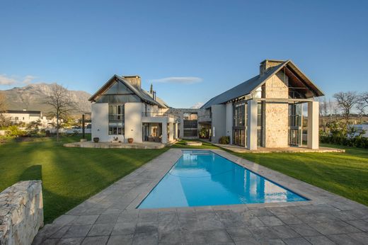 Einfamilienhaus in Stellenbosch Central, Cape Winelands District Municipality