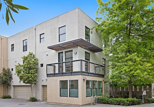 Townhouse in Emeryville, Alameda County