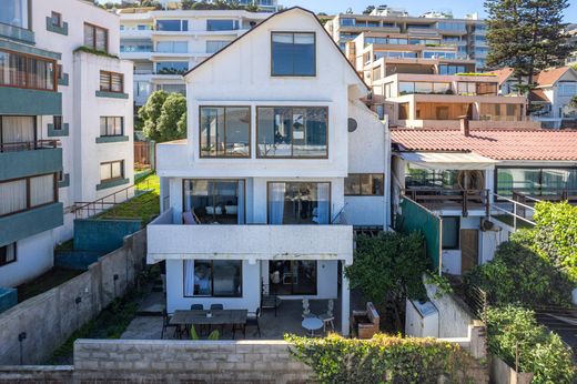 Apartment / Etagenwohnung in Viña del Mar, Provincia de Valparaíso